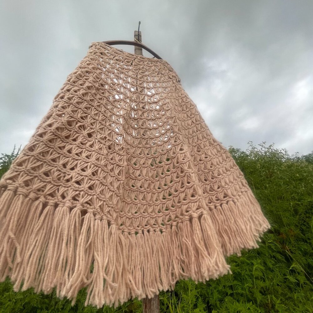 NEW Dreamy Boho One-Size Warm Bone/Cream Cozy Handmade Crochet Fringe Shawl/Cape - Picture 16 of 16